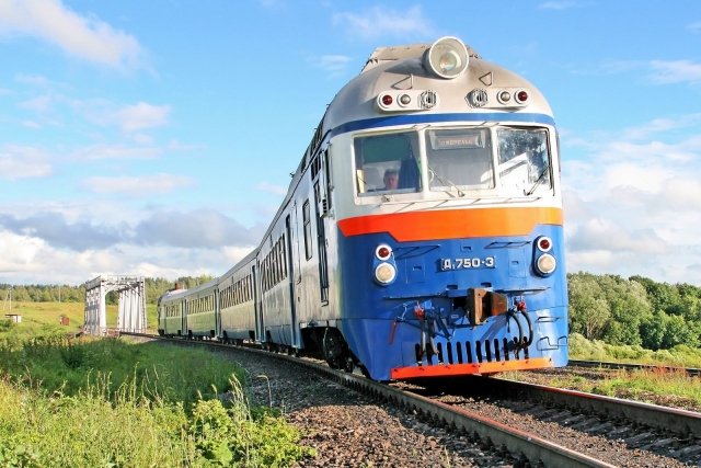 Фотография: Почему не стоит покупать билеты в первый и последний вагон поезда №4 - BigPicture.ru