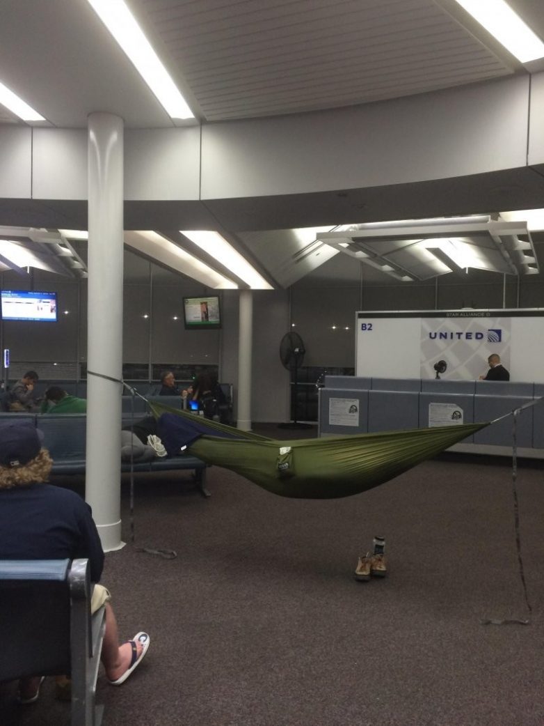 Фотография: 22 странных момента, которые не ожидаешь увидеть в аэропорту №5 - BigPicture.ru