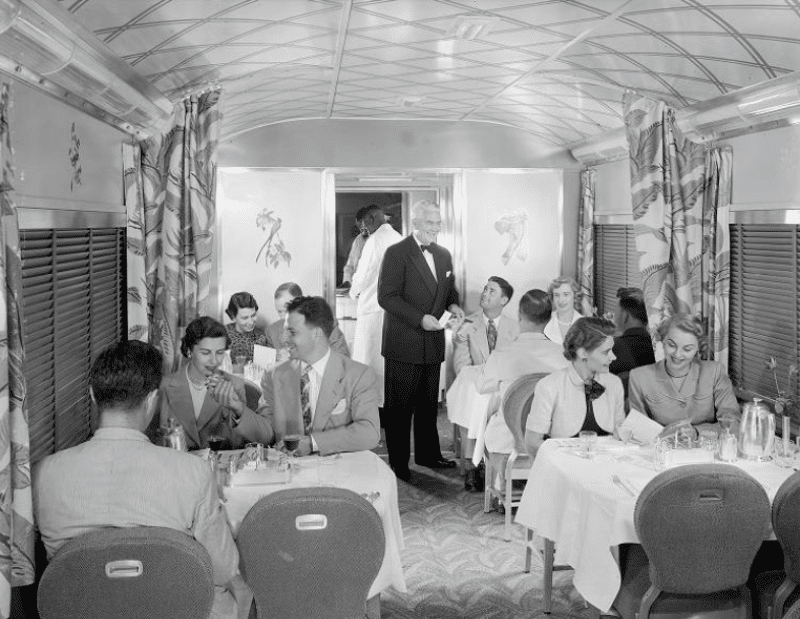 Уют и роскошь на рельсах: вот как путешествия на поезде в США выглядели в 1950-е годы
