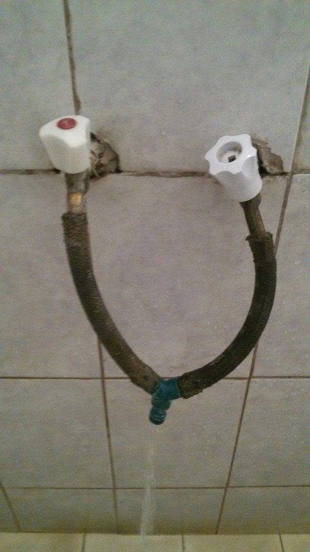 Фотография: 22 самых странных предмета, которые обнаружили в ванной комнате №15 - BigPicture.ru
