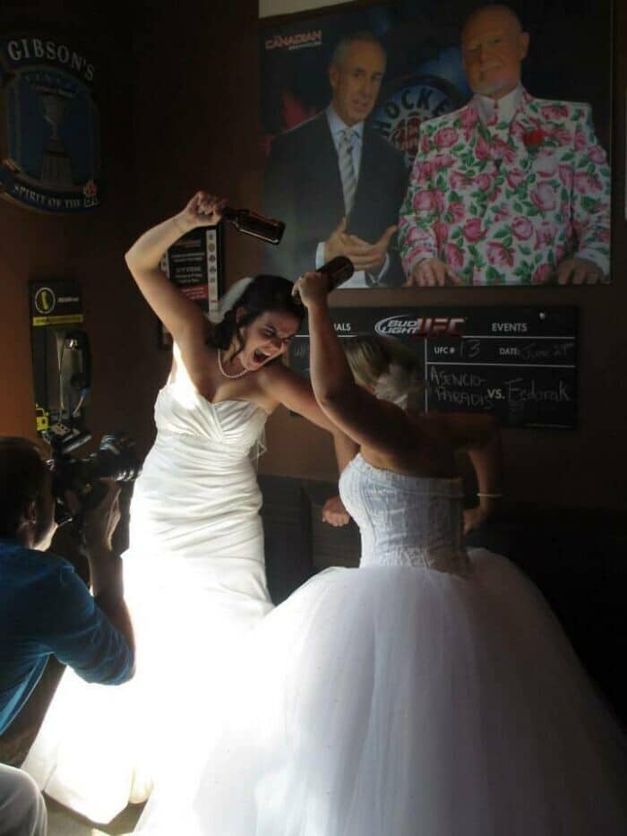 Фотография: 35 смешных моментов со свадеб, которые сделали праздник только лучше №35 - BigPicture.ru
