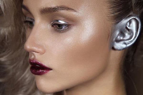 Фотография: Как выглядит новый тренд макияжа — мейкап ушей №7 - BigPicture.ru