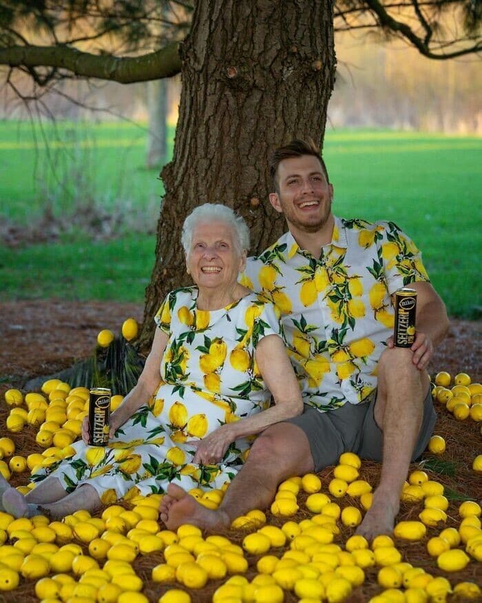 Фотография: Веселые бабушка и внук стали звездами интернета №11 - BigPicture.ru