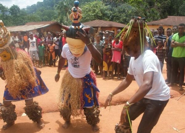 Убанг – уникальная деревня в Нигерии, где мужчины и женщины говорят на разных языках