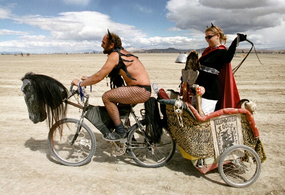 Фотография: Эйфория посреди пустыни: Горячие откровения участников фестиваля Burning Man №5 - BigPicture.ru
