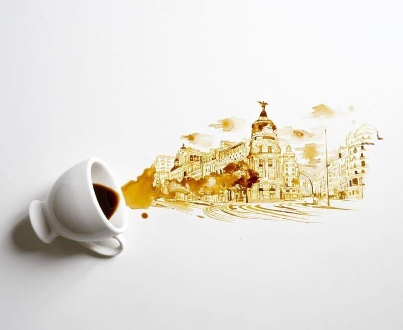 Фотография: Итальянская художница Джулия Бернарделли превратила пролитый кофе в искусство №3 - BigPicture.ru