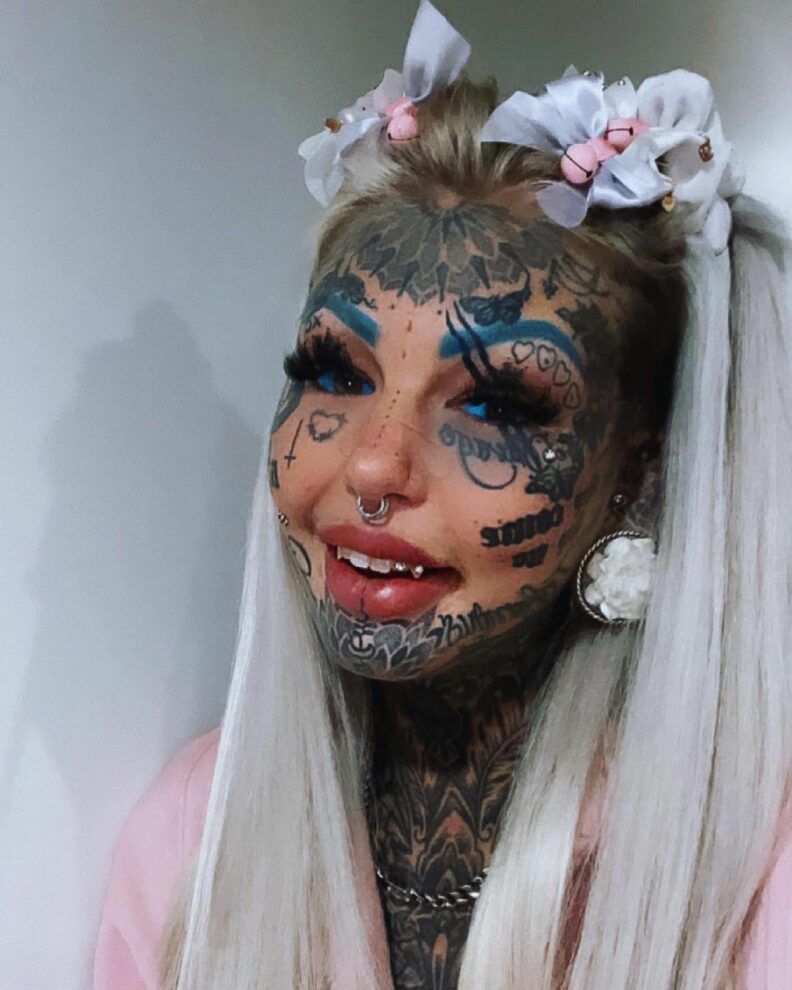 Фотография: Австралийка полностью покрыла себя тату, чтобы избавиться от неуверенности №10 - BigPicture.ru