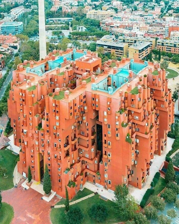Фотография: Удивительная архитектура: 40 необычных и странных зданий со всего мира №29 - BigPicture.ru