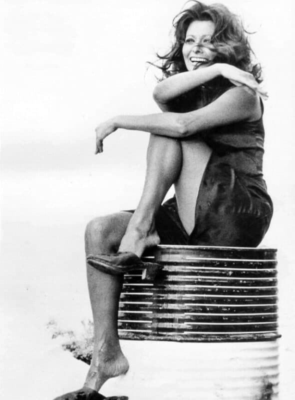 Фотография: 20 потрясающих черно-белых фото итальянских звезд экрана 60-х и 70-х годов №11 - BigPicture.ru