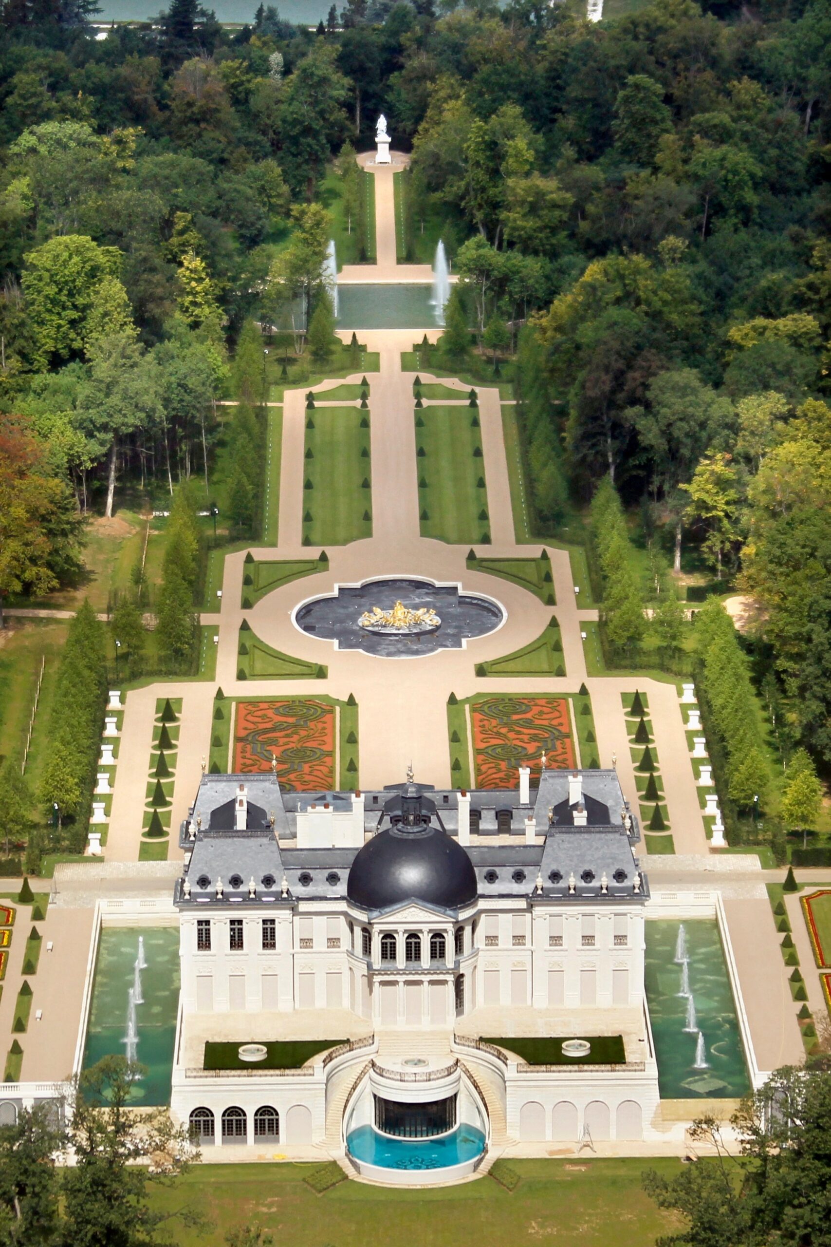 Фотография: Французский замок аравийского принца - самый роскошный особняк в мире №5 - BigPicture.ru