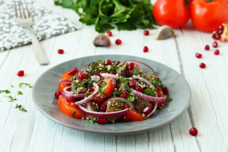 Фотография: Просто и со вкусом: 7 необычных рецептов салатов с зернами граната №3 - BigPicture.ru