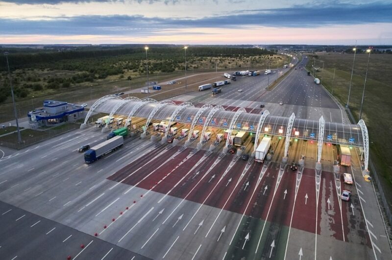 Фотография: Министерство транспорта предлагает повысить тарифы более чем в 2,5 раза для платных дорог №1 - BigPicture.ru