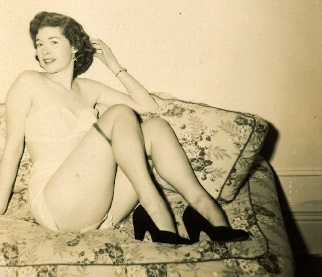 Bigpicture.ru пикантные фото дам 1950-хnaughty ladies (19)