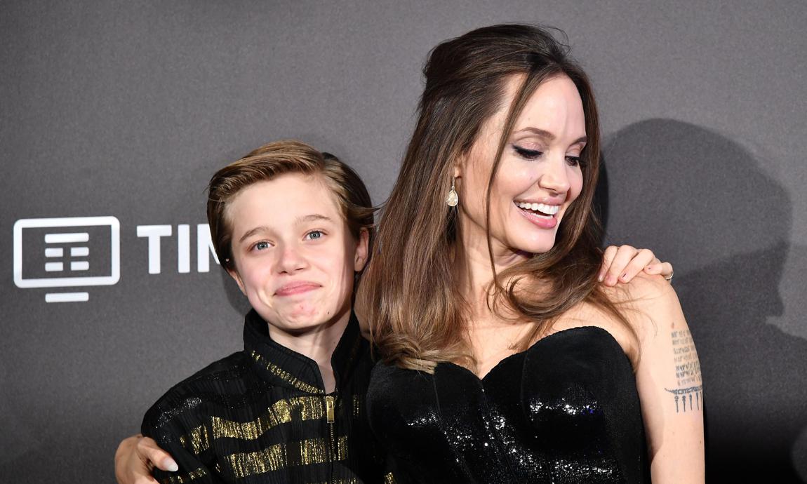 Bigpicture ru angelina jolie poses with her daughter shiloh nouvel jolie pitt