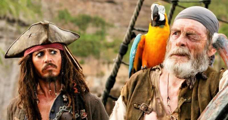 Почему пиратов изображают с попугаями