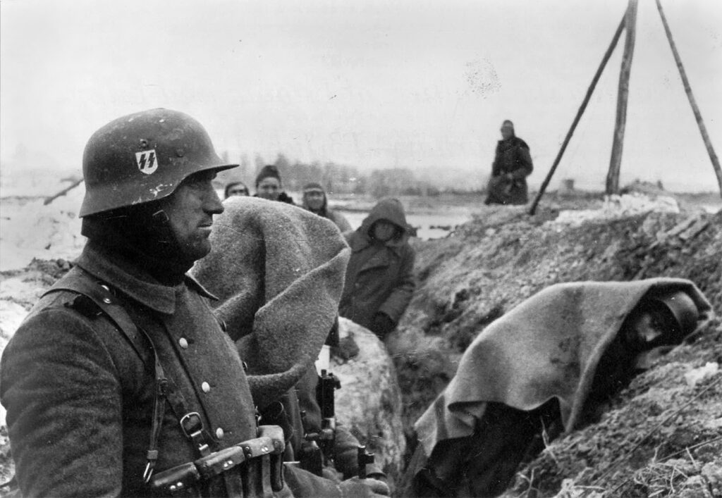 Bigpicture.ru Почему некоторые красноармейцы использовали в боях с немцами луки1945