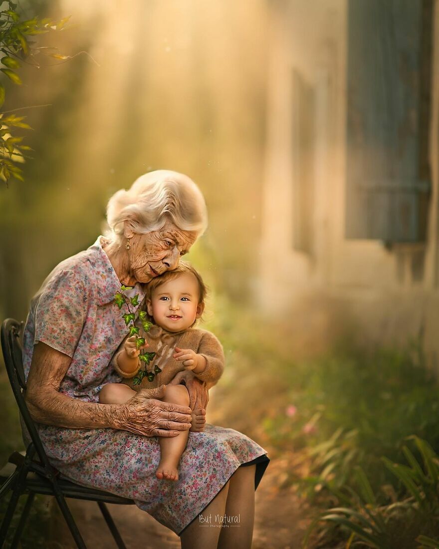 Bigpicture.ru И стар и млад, трогательный фотопроект о связи старшего поколения с внукамиwith grandkids sujata setia 26