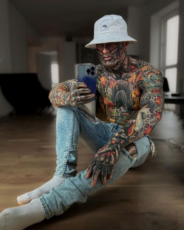 Bigpicture.ru Боль и слезы: самые болезненные места для татуировок по словам тату-рекордсменовman with 95 of body tattooed s