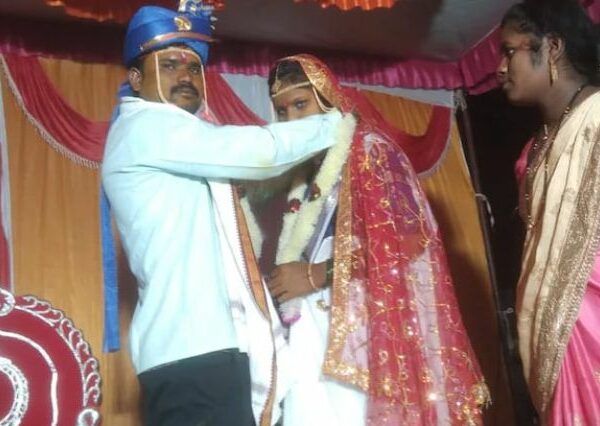 В Индии жених опоздал на свадьбу и невеста вышла за другого