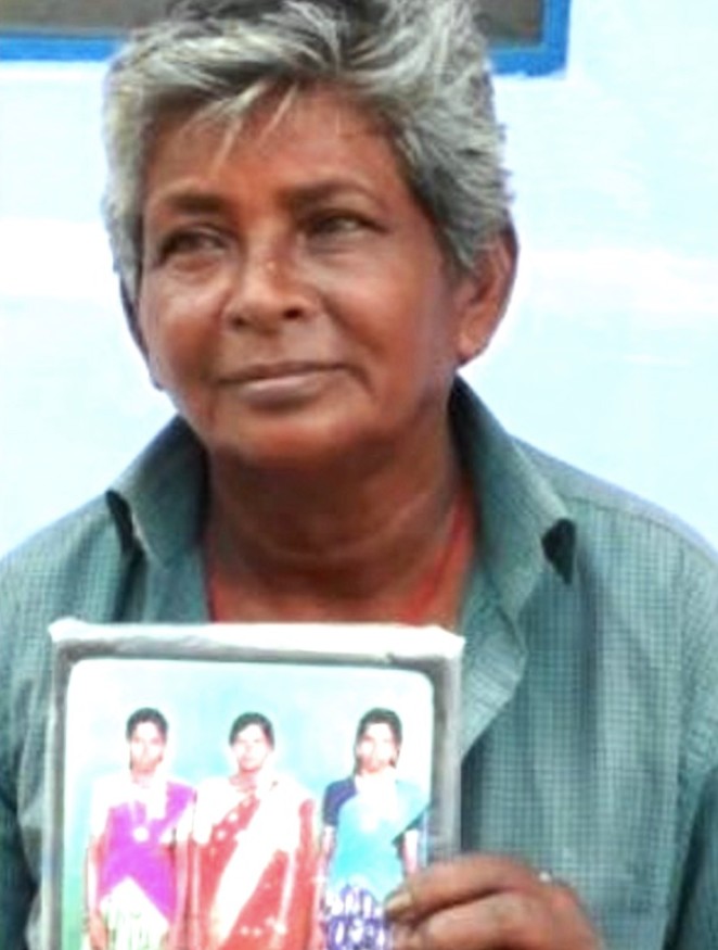 Жительница Индии 36 лет выдавала себя за мужчину ради дочери