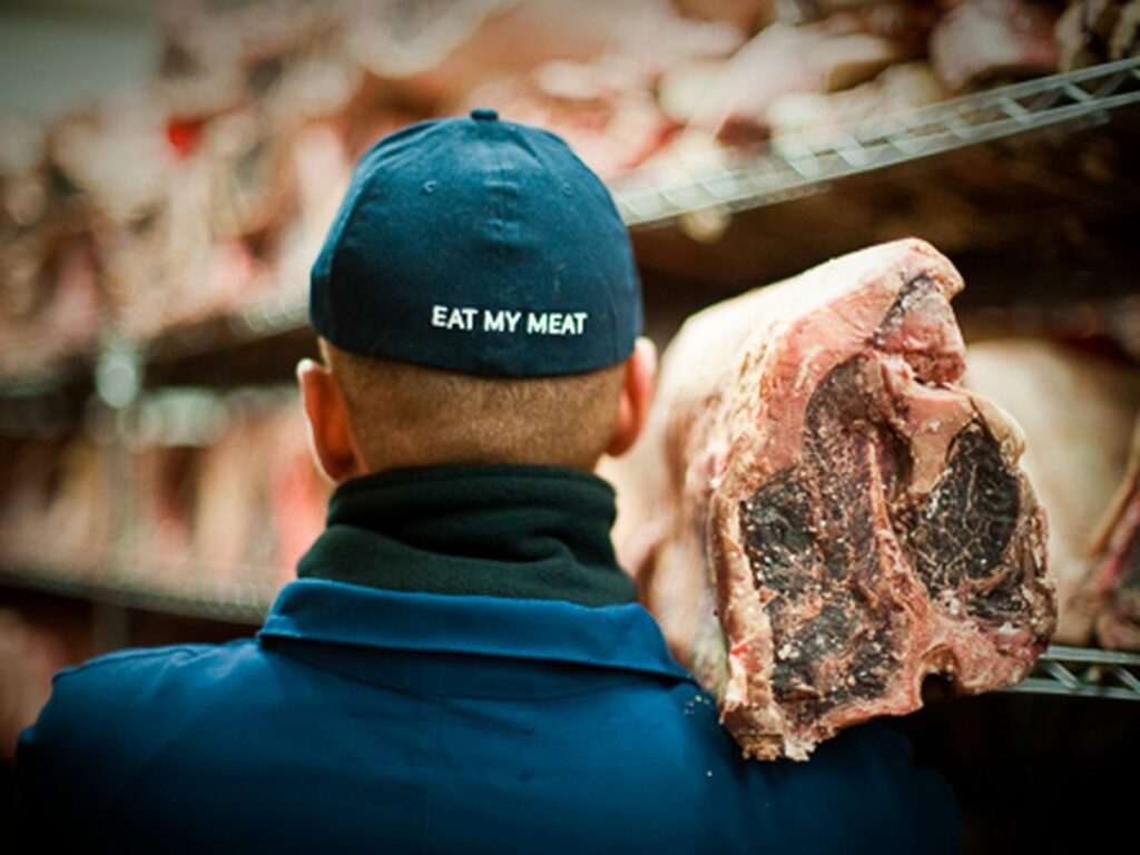 Жадина-говядина, или Зачем итальянец построил самое большое в мире хранилище мяса