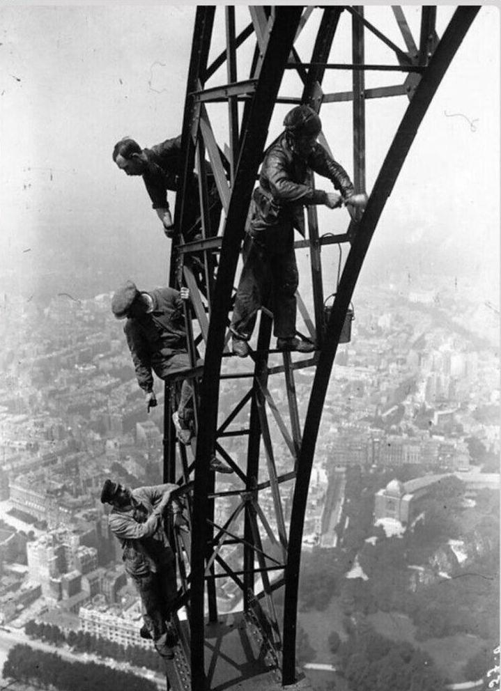 Bigpicture ru покраска эйфелевой башни 1932 год