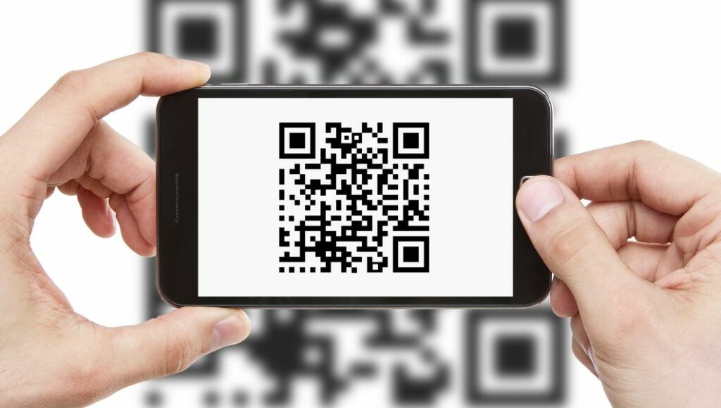 Scanning qr code with smart phone