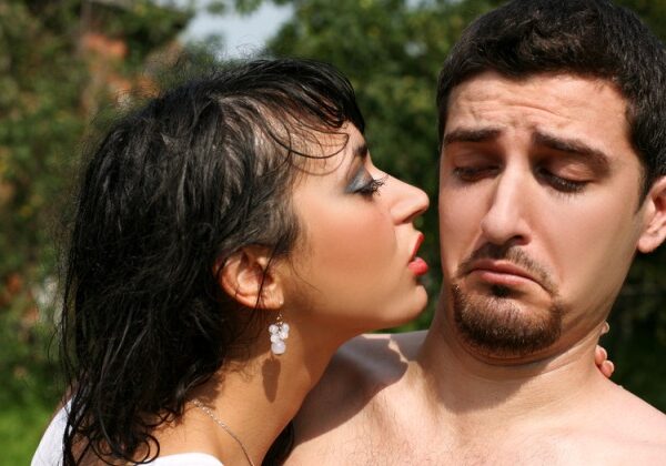 Запах мужчины: ученые установили, что женщины определяют холостяков на нюх