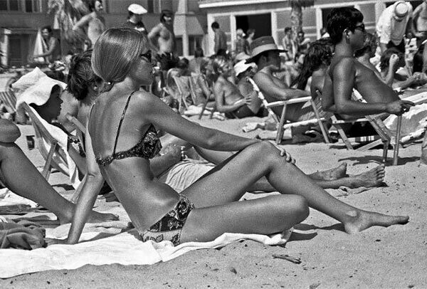 Один день на калифорнийском пляже в августе 1970 года