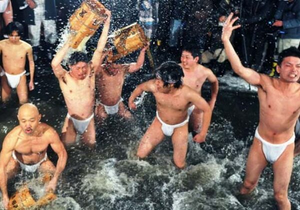 Хадака мацури – праздник голых мужчин в Японии