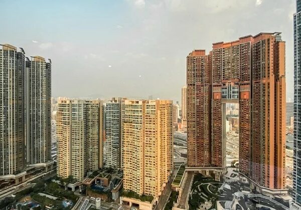 Почему в Гонконге строят «дырявые» небоскребы