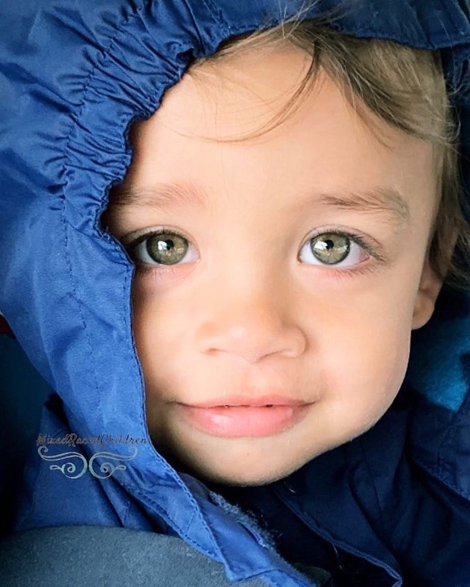 Мальчик германия и иран европейские и персидские черты