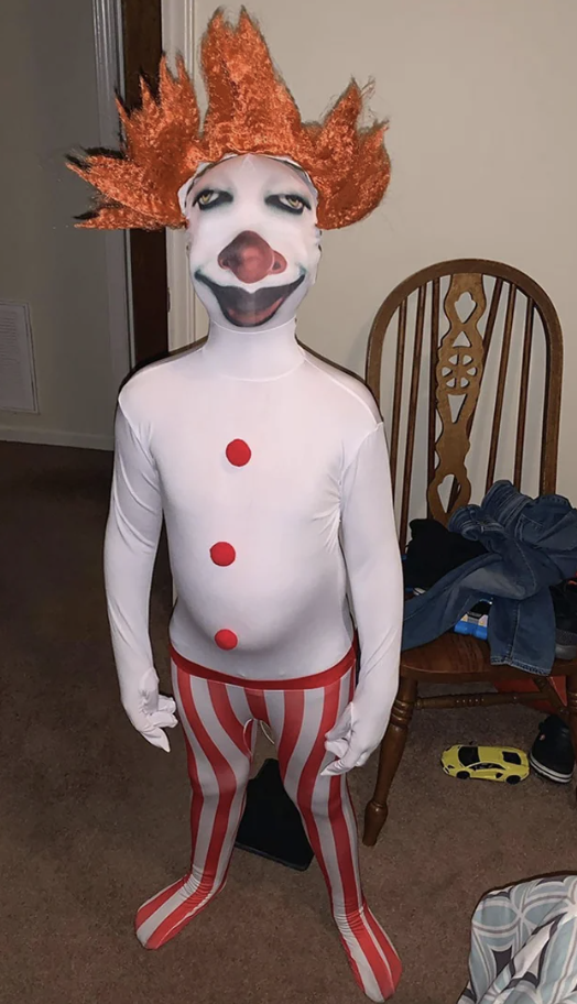 Дешевый костюм клоуна