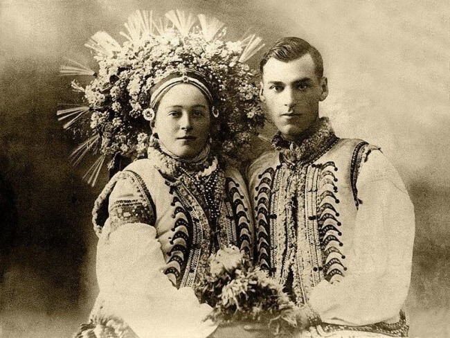 Bigpicture.ru старинные фото невест в национальных свадебных костюмах