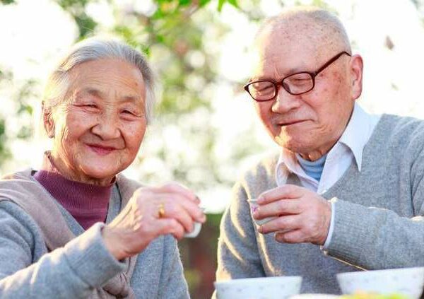 «Старикам тут не место»: японский экономист предложил избавить общество от пожилых людей