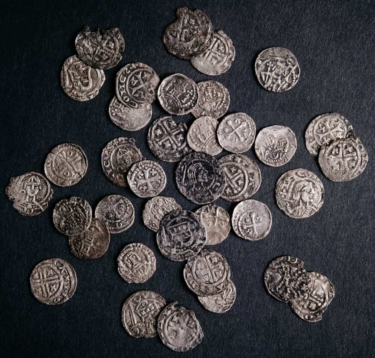Bigpicture.ru Самый богатый средневековый клад обнаруженный в Голландииcoins min scaled e1678650144889