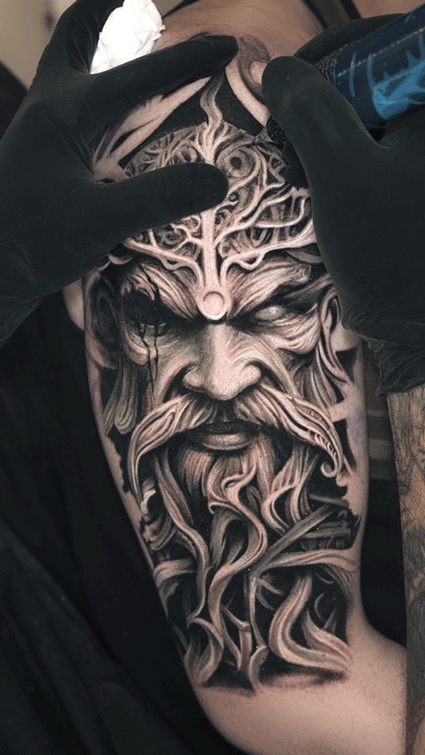 Bigpicture.ru стильные татуировки Дарвин Энрикезgif(1)