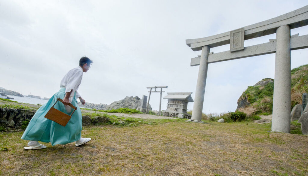Bigpicture.ru Окиносима, японский остров, куда запрещено приезжать женщинамz01rn4ocap7vucgdg