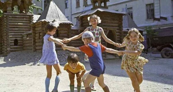9 популярных игр советской детворы, которые сегодня вызывают недоумение