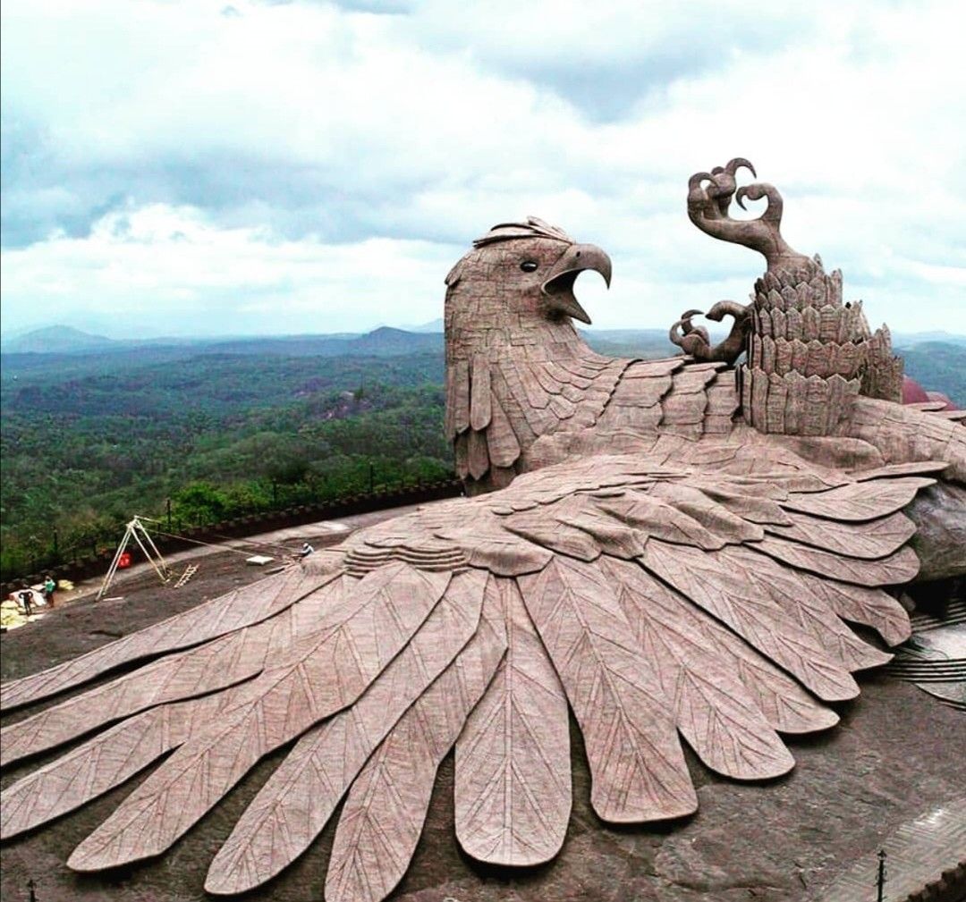Bigpicture.ru В Индии расположена крупнейшая в мире скульптура птицы