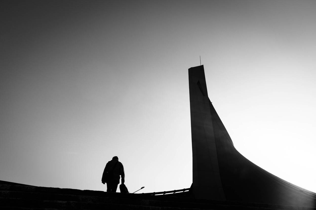 Городские линии и детали на фотографии Джуничи Хакояма