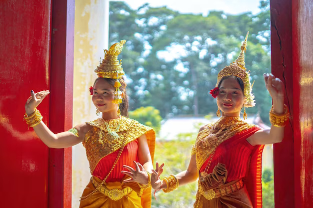 Bigpicture.ru Апсары - небесные танцовщицы Камбоджи
