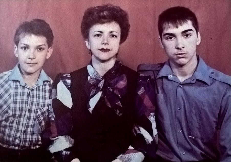Bigpicture.ru Михаил и Алексей Горшеневы с мамой Татьяной