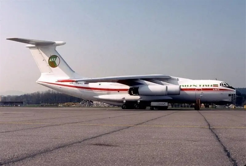Bigpicture.ru Самолет за несколько месяцев до захвата талибами