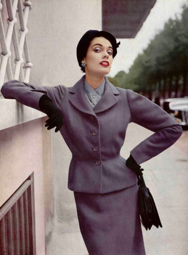 Bigpicture.ru Модели в нарядах модного дома Jean Patou 1950-х годов 02