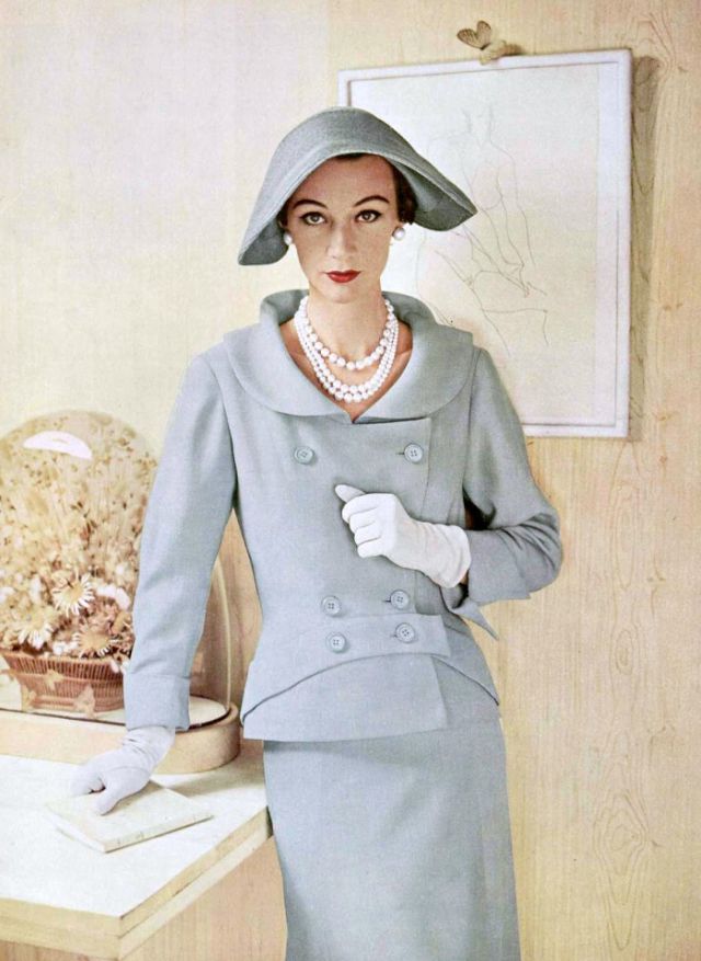 Bigpicture.ru Модели в нарядах модного дома Jean Patou 1950-х годов 06