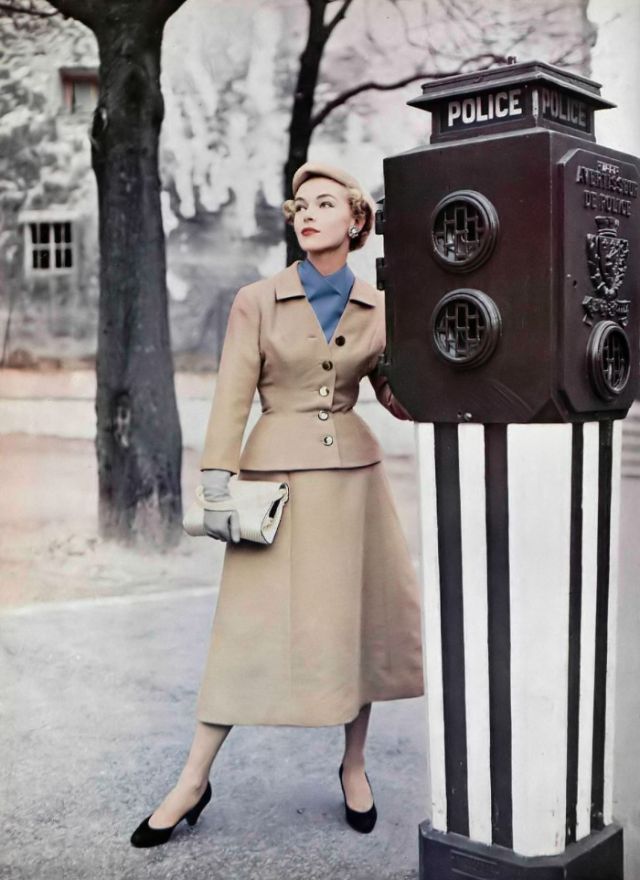 Bigpicture.ru Модели в нарядах модного дома Jean Patou 1950-х годов 08