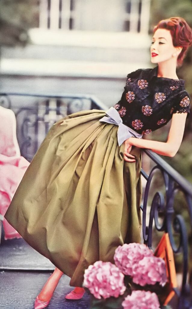 Bigpicture.ru Модели в нарядах модного дома Jean Patou 1950-х годов 15