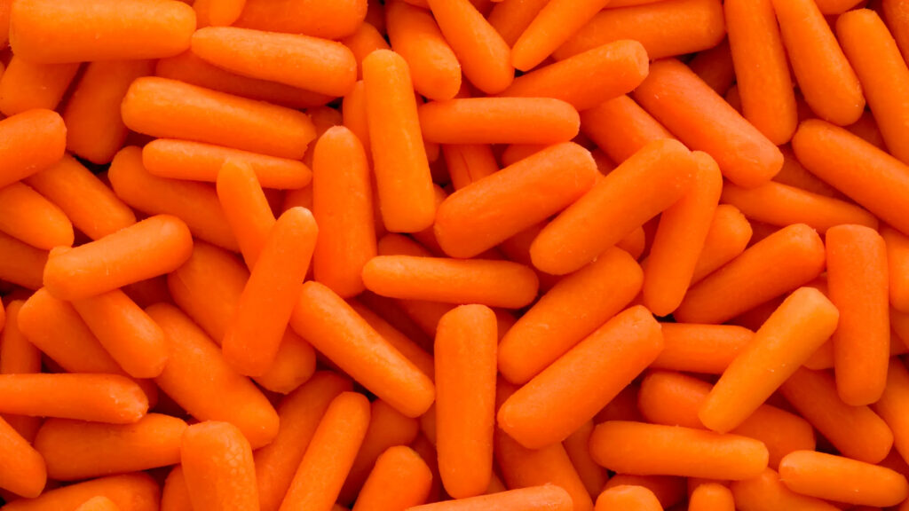 Bigpicture.ru Крошки-морковки baby-carrots