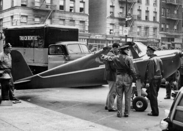 История Томаса Фицпатрика, который дважды посадил самолет в центре Нью-Йорка